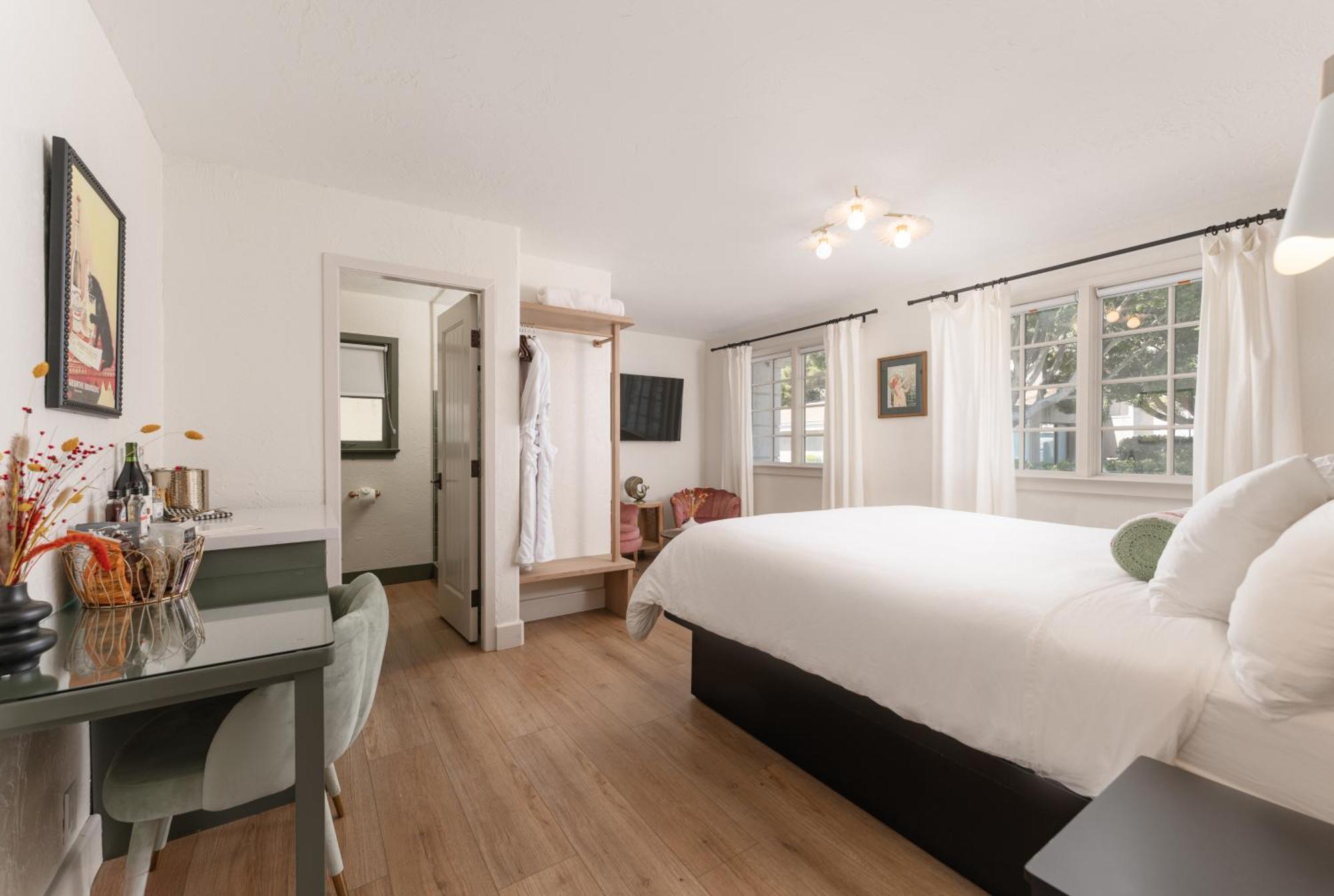 Petit Soleil - Bed, Breakfast And Bar Bed & Breakfast San Luis Obispo Exterior foto
