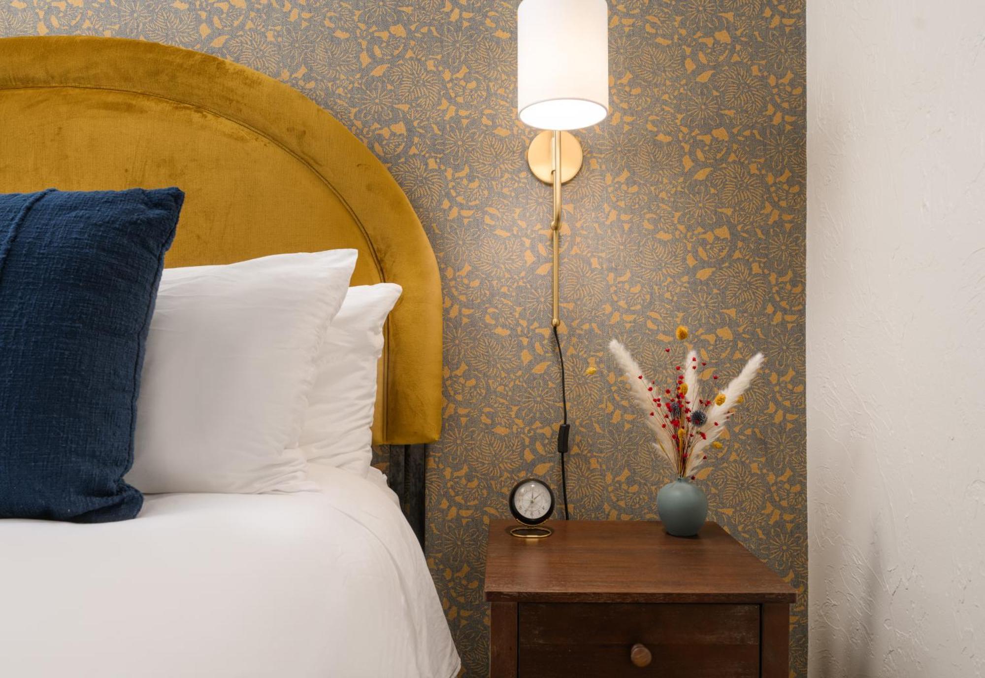 Petit Soleil - Bed, Breakfast And Bar Bed & Breakfast San Luis Obispo Exterior foto