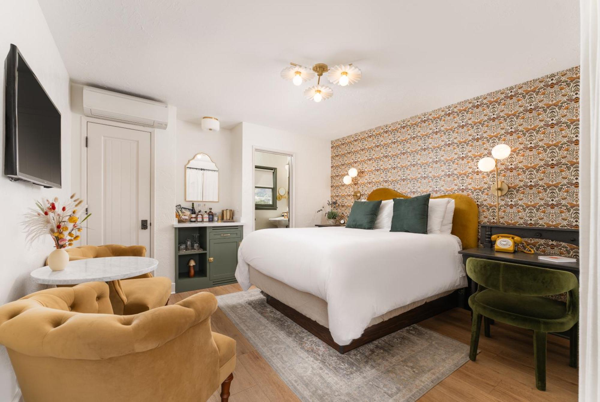 Petit Soleil - Bed, Breakfast And Bar Bed & Breakfast San Luis Obispo Exterior foto